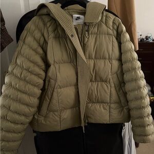 Nike Sportswear Swoosh Puffer PrimaLoft Coat / Jacket